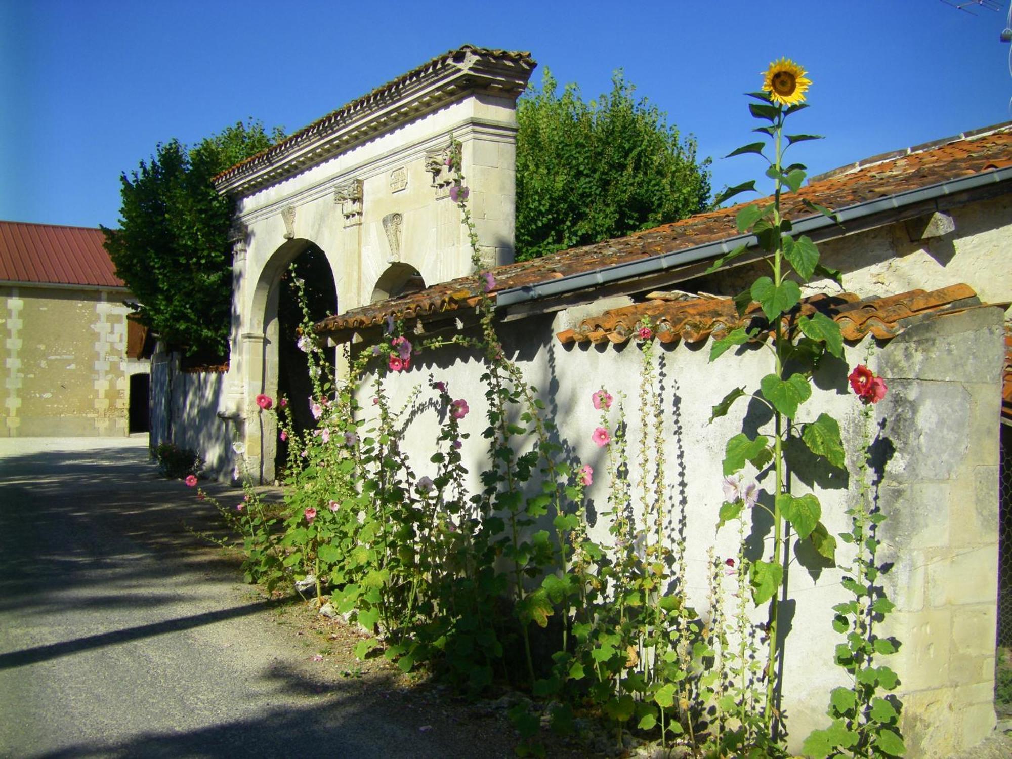 Chambre D'Hotes Clos Des Pierres Blanches Brie-sous-Archiac 외부 사진